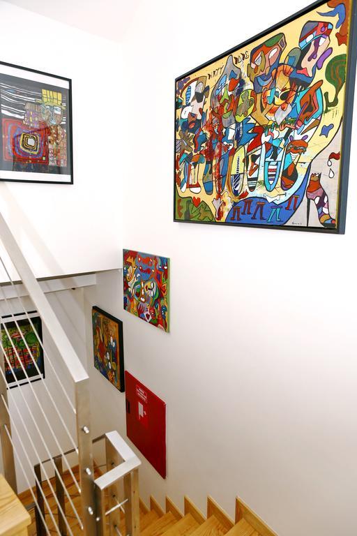 Hostel Petit Lusa Lissabon Exterior foto