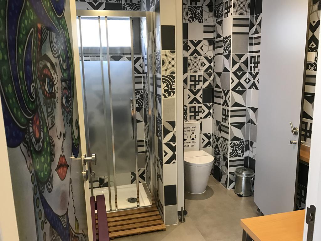 Hostel Petit Lusa Lissabon Exterior foto