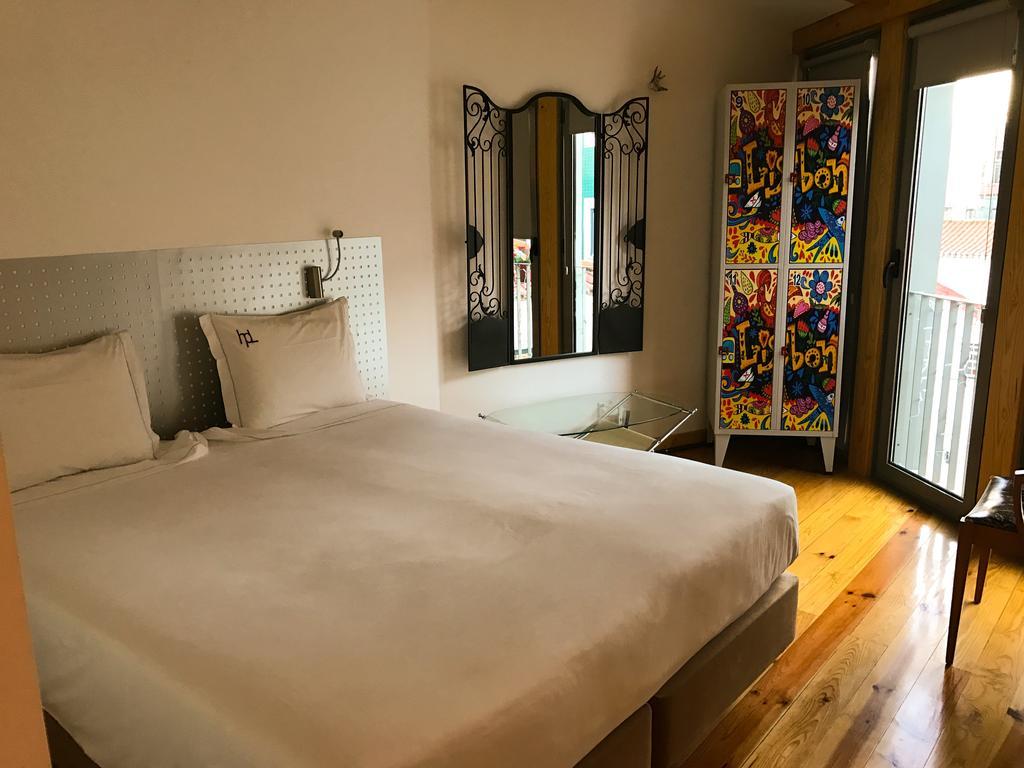 Hostel Petit Lusa Lissabon Exterior foto