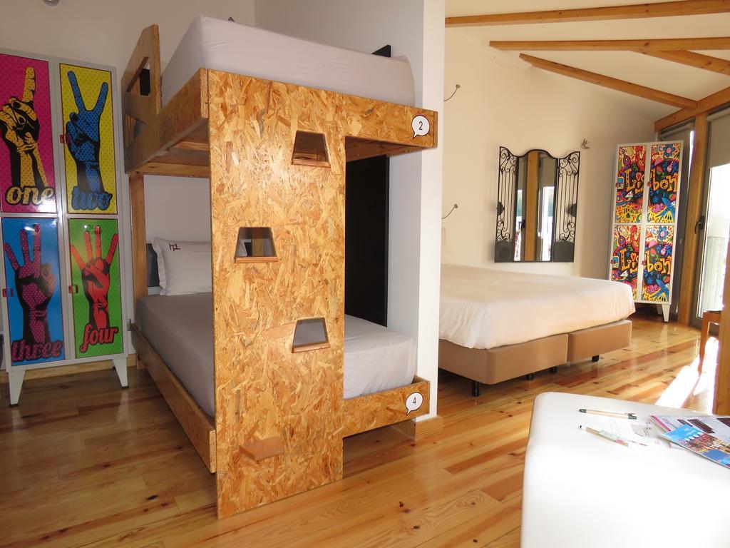 Hostel Petit Lusa Lissabon Exterior foto