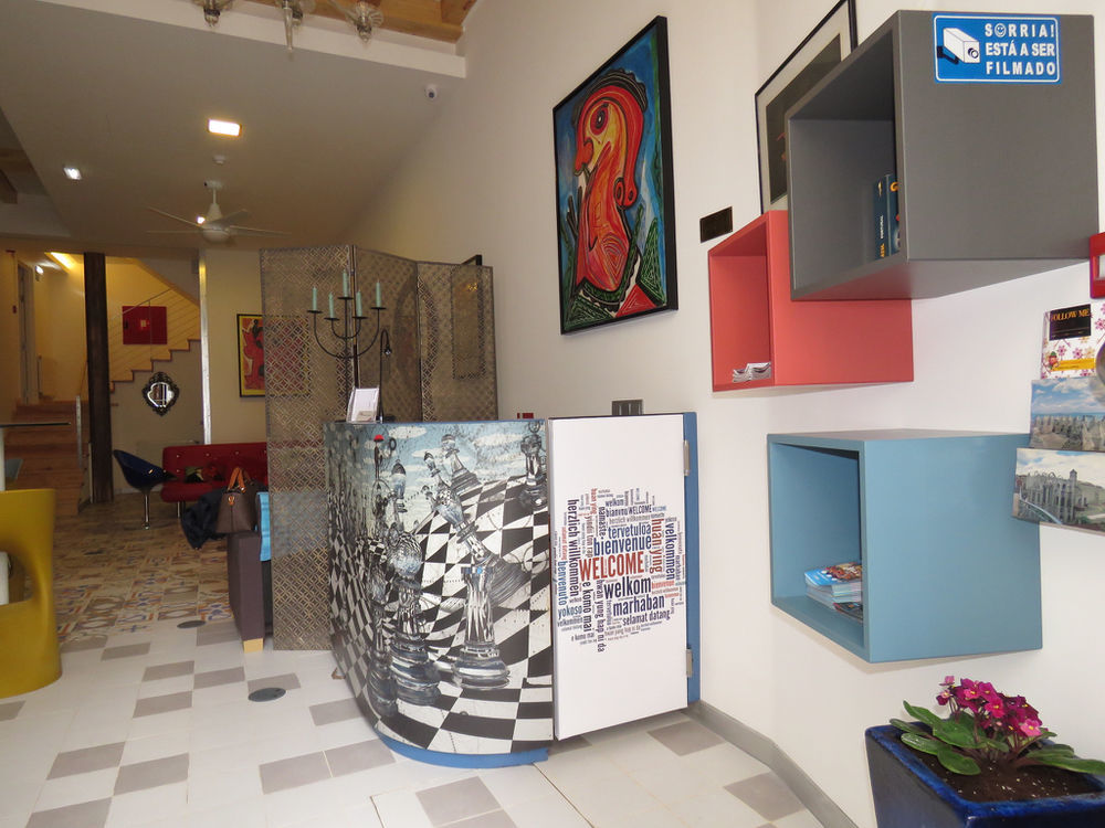 Hostel Petit Lusa Lissabon Exterior foto